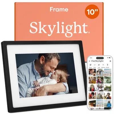 Skylight 10-Inch Wi-Fi Digital Picture Frame — gift idea